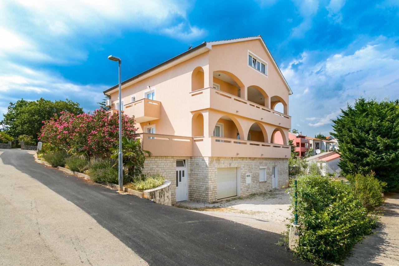 Apartmani Luka Корнич Экстерьер фото